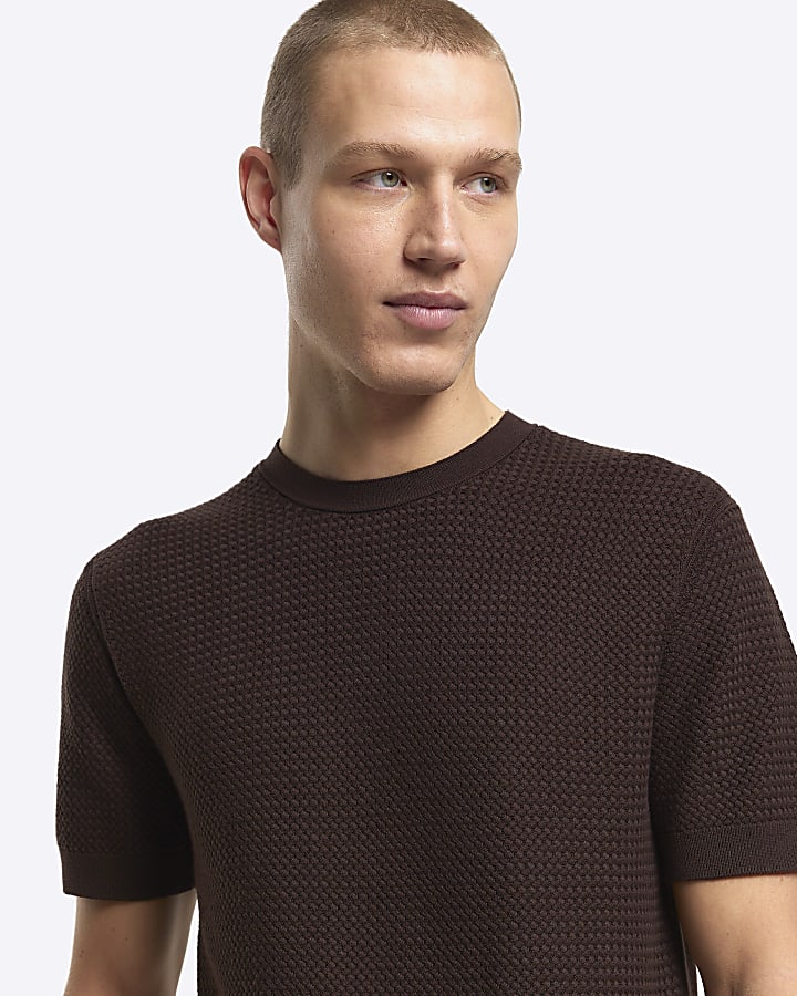 Brown slim fit textured knitted t-shirt