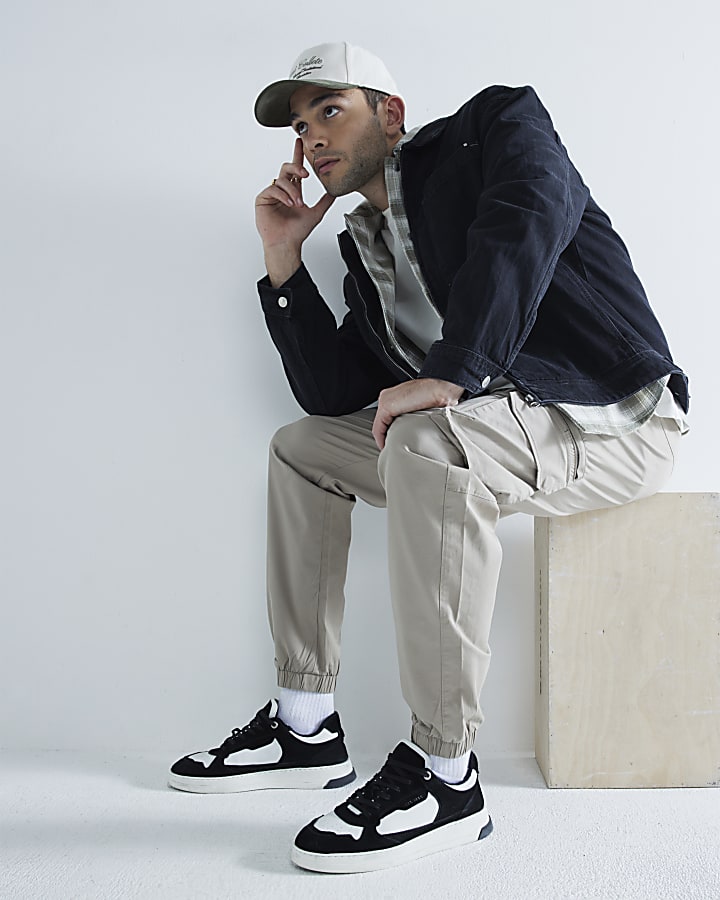 Beige cuffed cargo trousers
