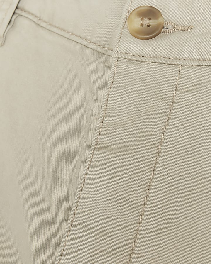 Beige slim fit casual chino shorts