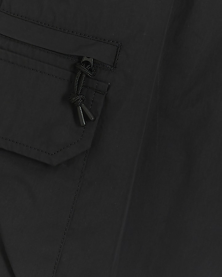 Black regular fit elasticated cargo shorts