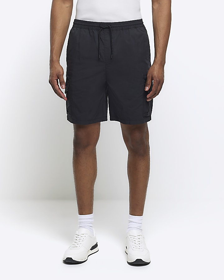 Black regular fit elasticated cargo shorts
