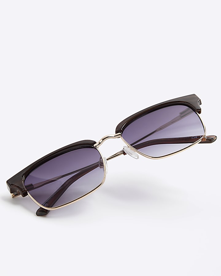 Brown square sunglasses