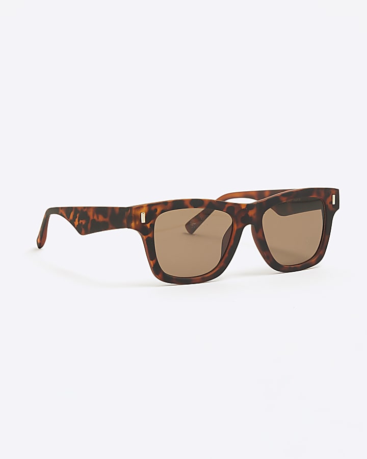 Brown tortoise shell square sunglasses