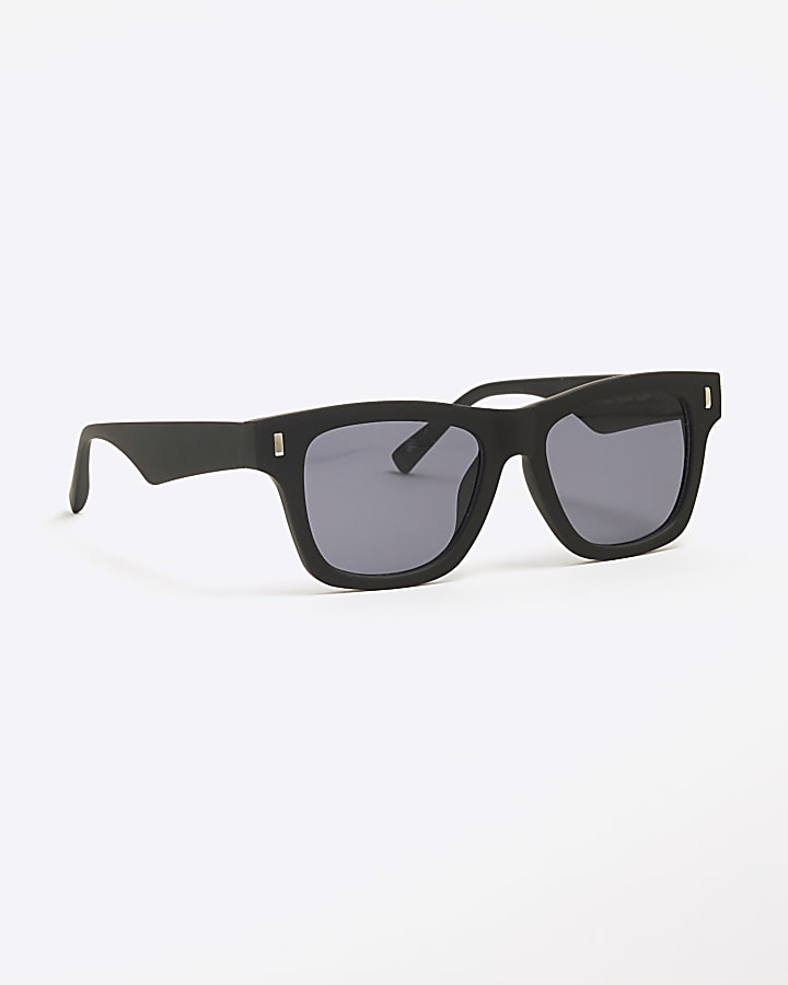 Black rubber square sunglasses