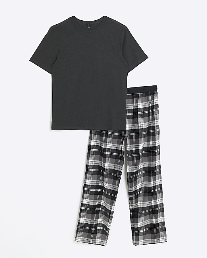 Black check trousers and t-shirt lounge set