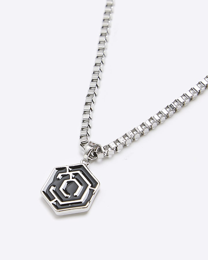 Silver colour hexagon necklace