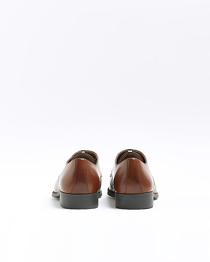 Brown formal derby shoes