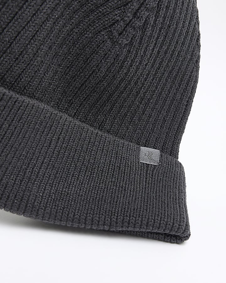 Dark grey rib beanie