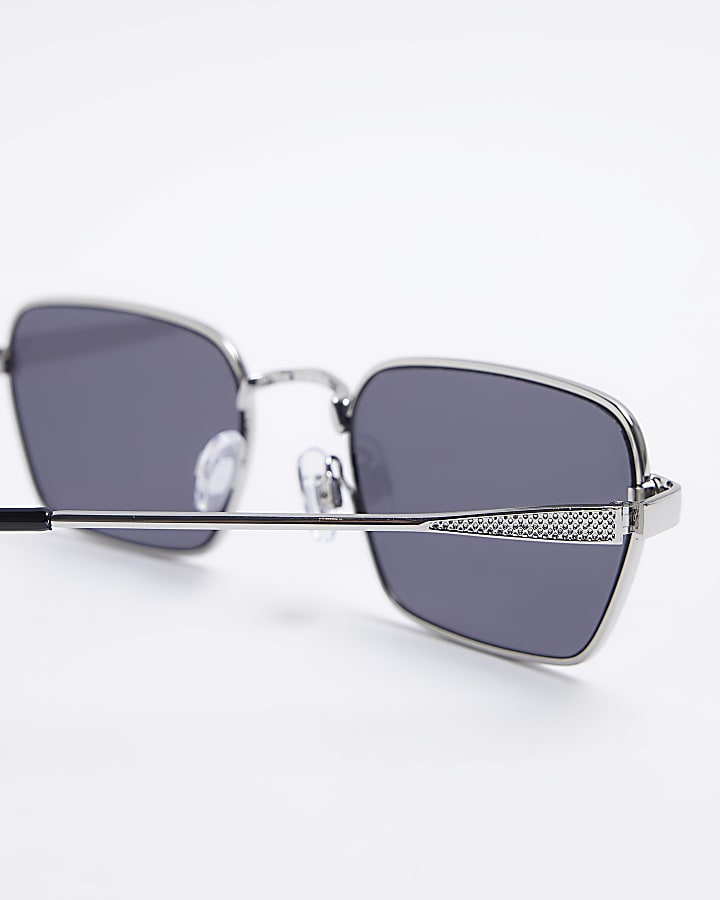 Silver tinted lenses square sunglasses