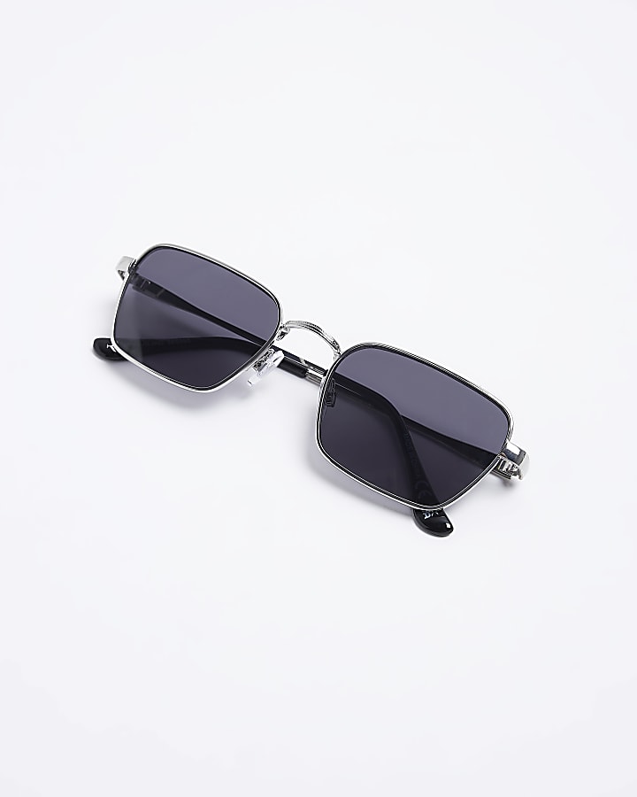 Silver tinted lenses square sunglasses