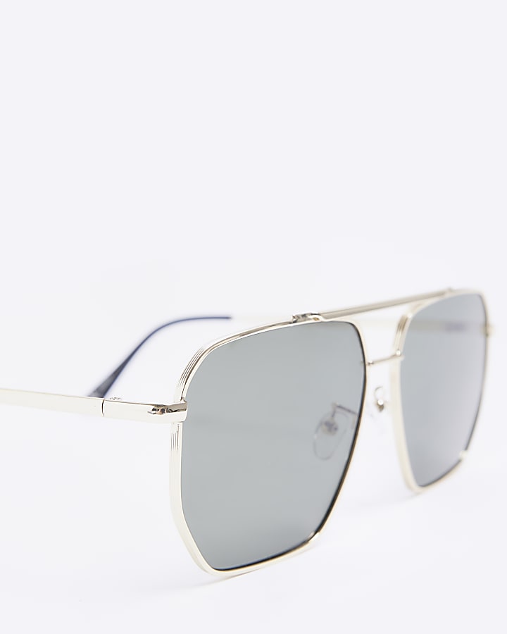 Gold colour aviator sunglasses