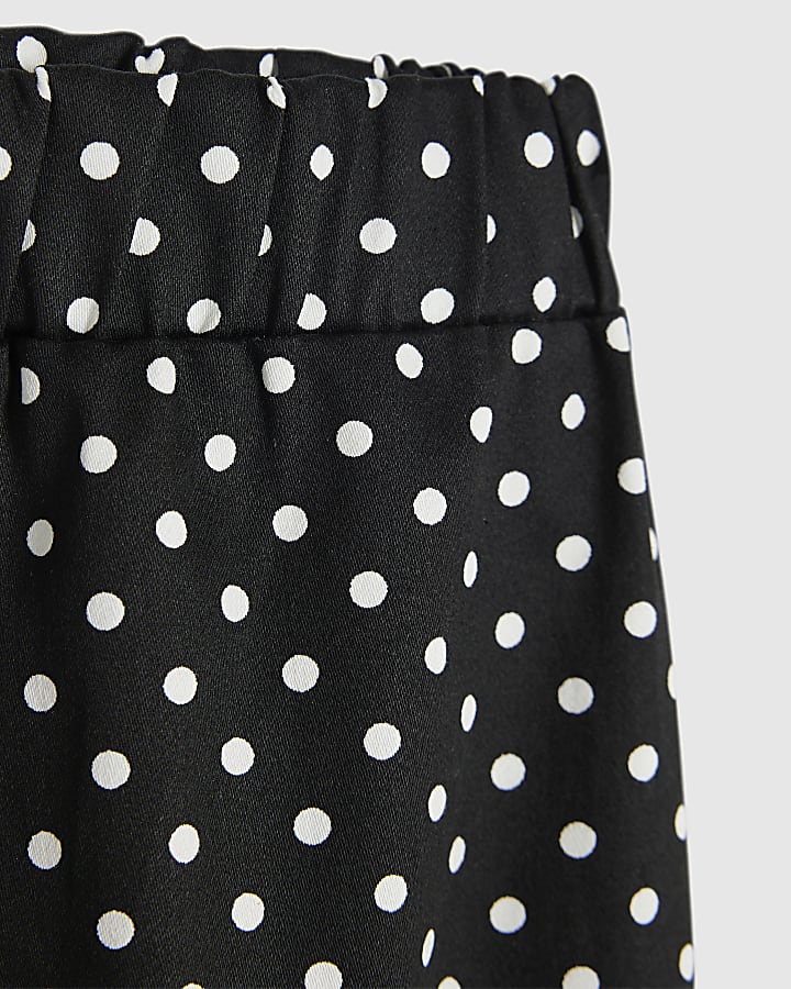 Girls Black Polka Dot Capri Leggings
