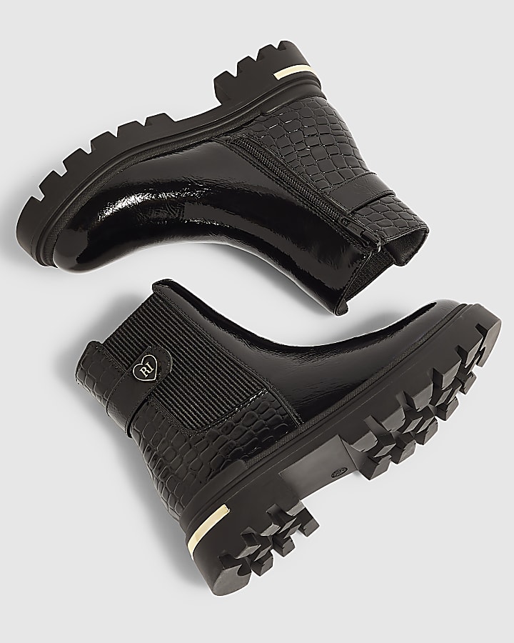 Girls Black Heart Trim Boots