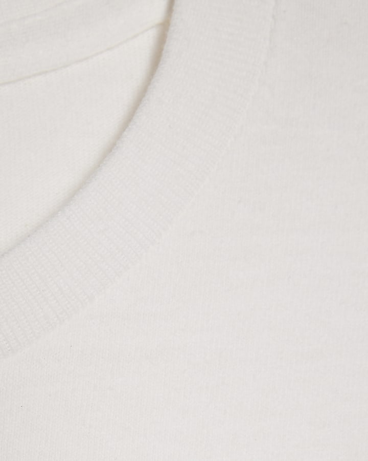 Girls White Capybara Queen T-Shirt