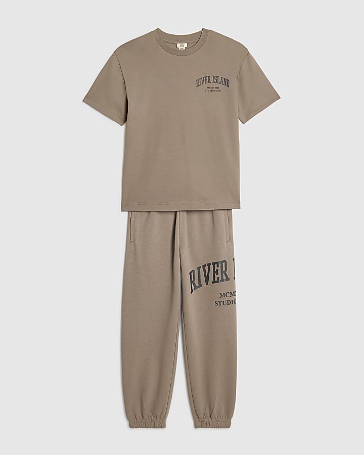 Boys Brown RI T-Shirt And Joggers Set