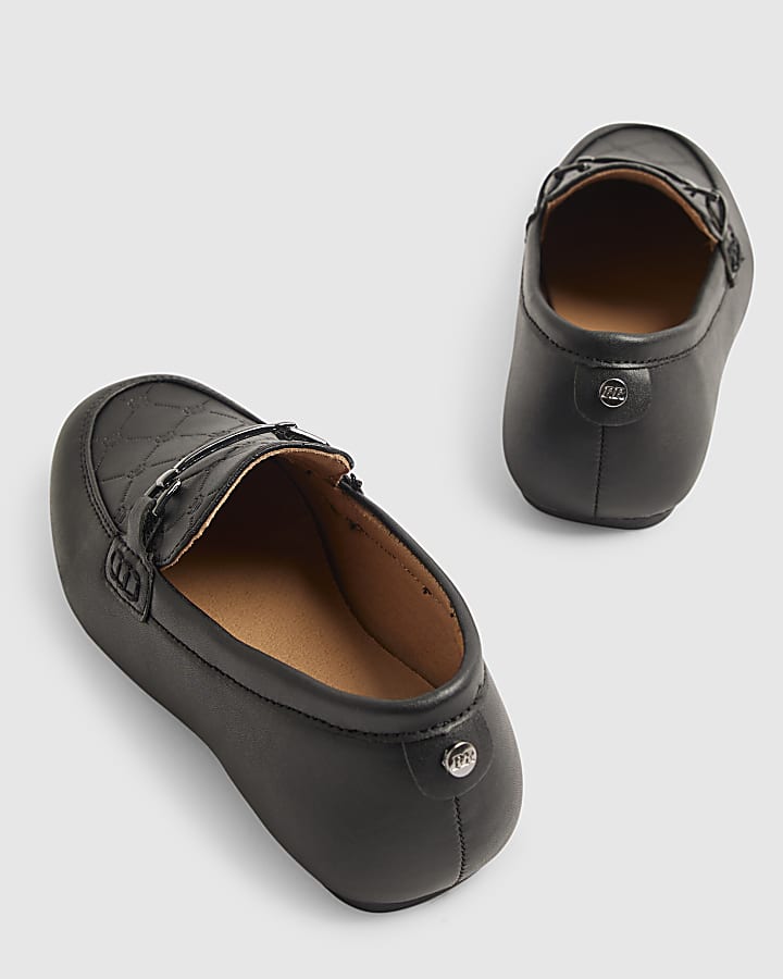 Boys Black Embossed Snaffle Shoes