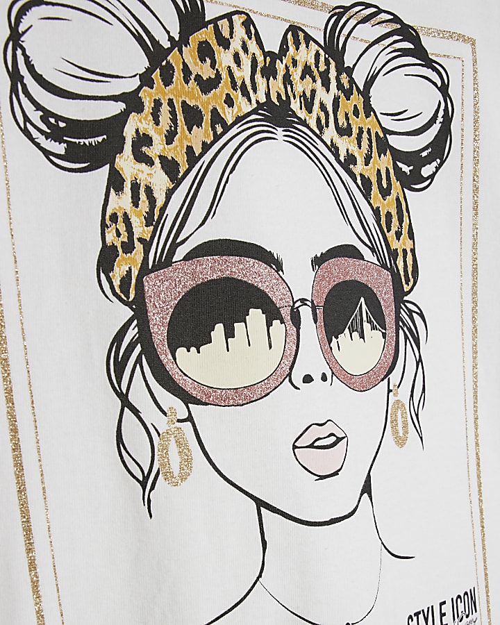 Girls White Girl T-Shirt And Shorts Set