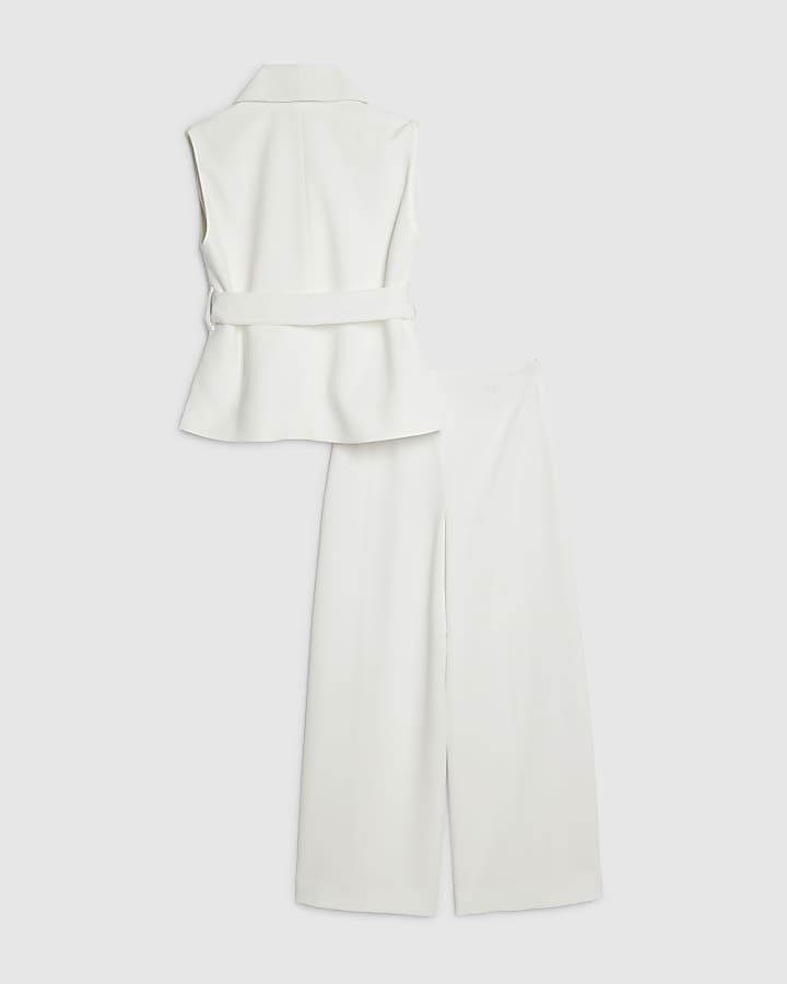 Girls White Sleeveless Blazer Set