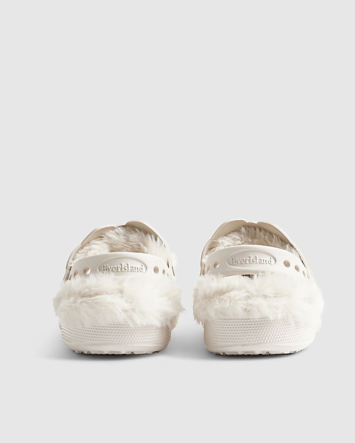 Mini Girls Cream Faux Fur Charm Clogs