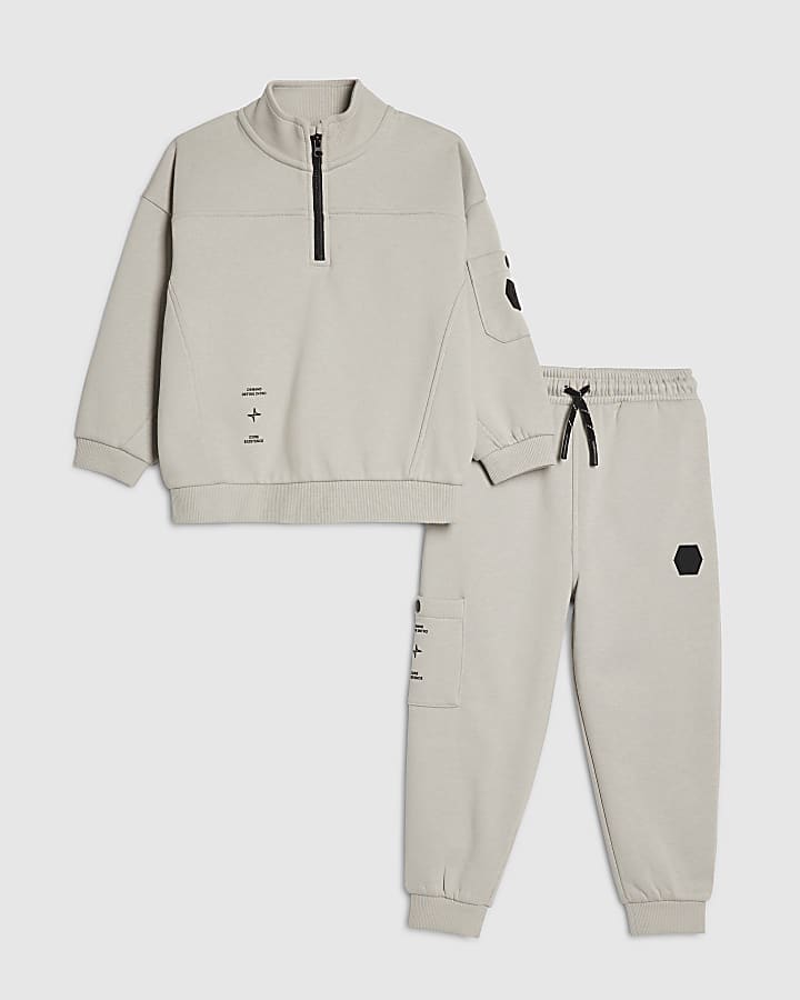 Mini Boys Green Funnel Badge Sweatshirt Set