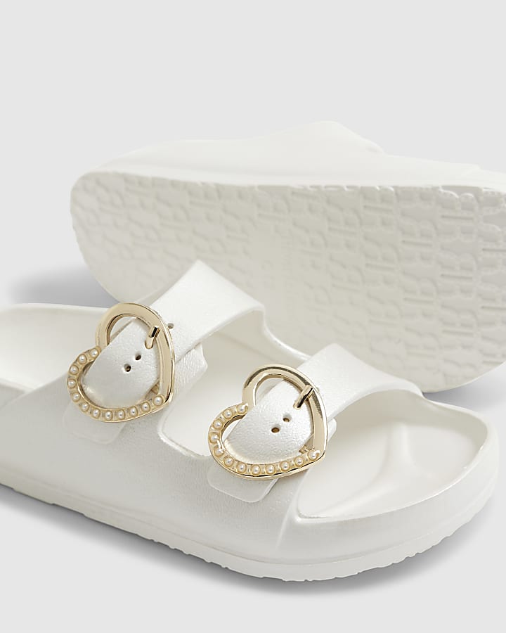 Girls White Heart Buckle Moulded Sliders