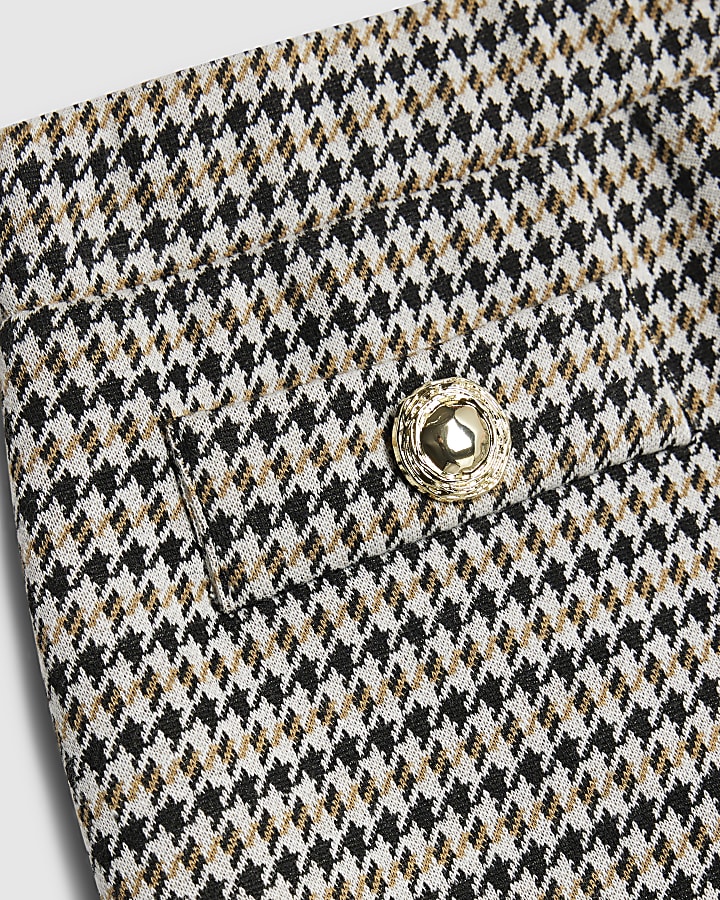 Girls Beige Check Button Shorts
