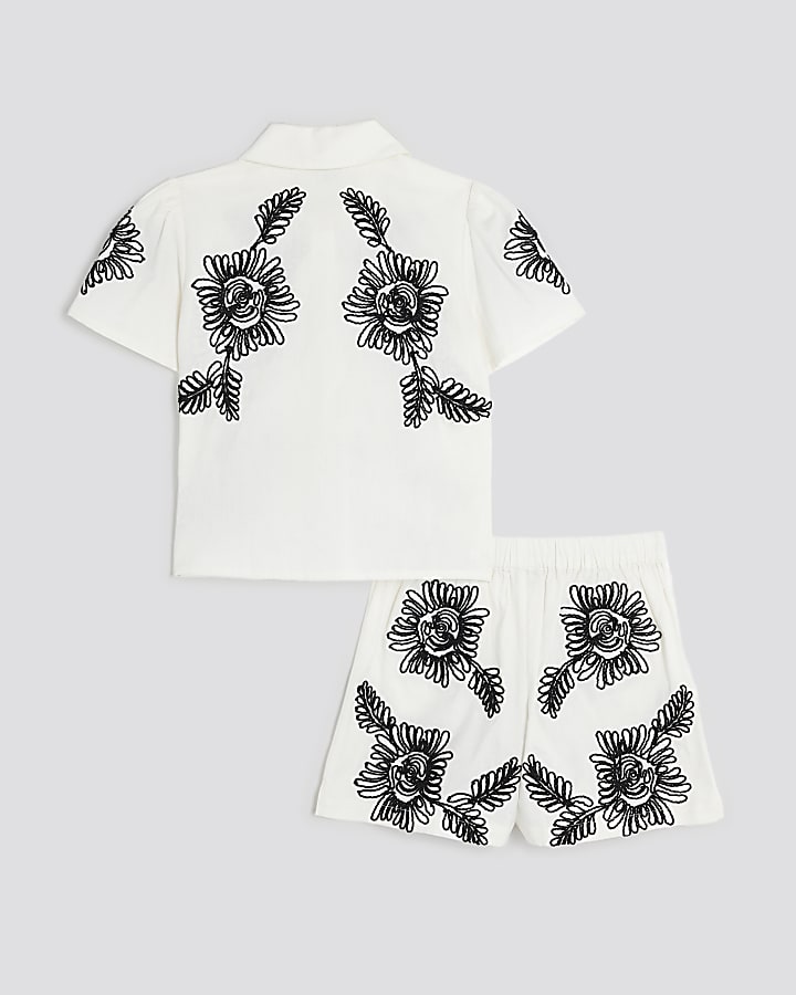 Girls White Floral Shirt And Shorts Set