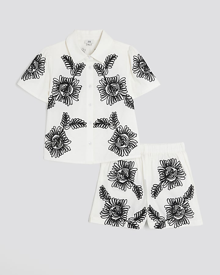 Girls White Floral Shirt And Shorts Set