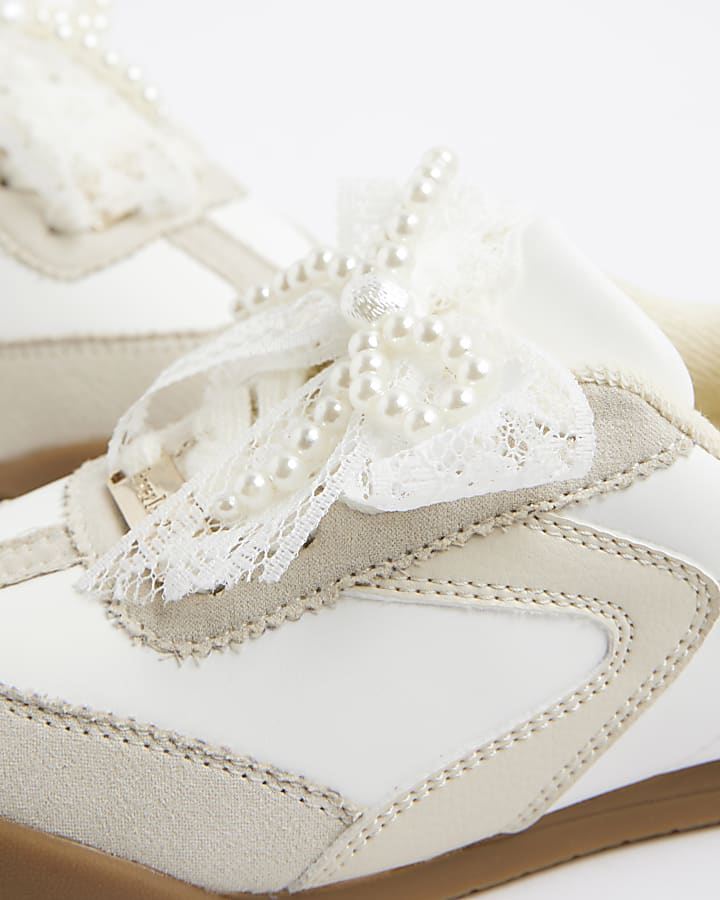 Girls Beige Lace Bow Trainers