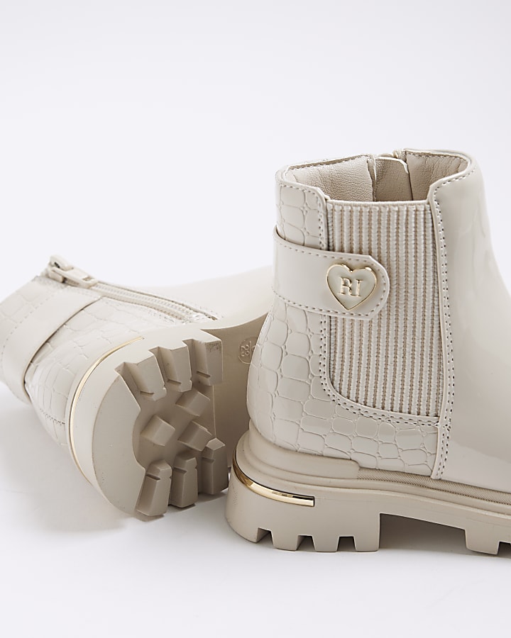 Mini Girls Cream Heart Strap Chelsea Boots