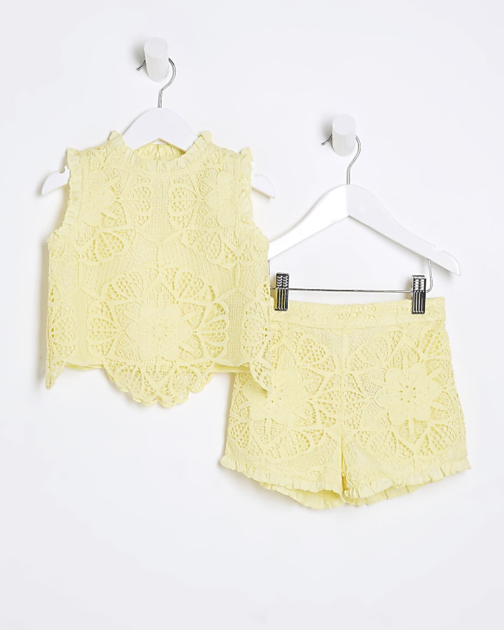 Mini Girls Yellow Lace Top And Shorts Set