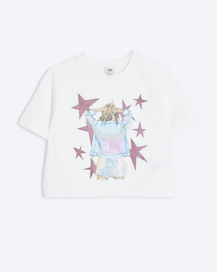 white graphic star t-shirt