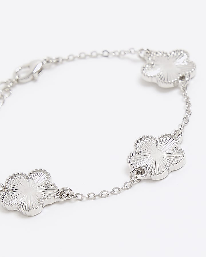 Silver colour flower bracelet