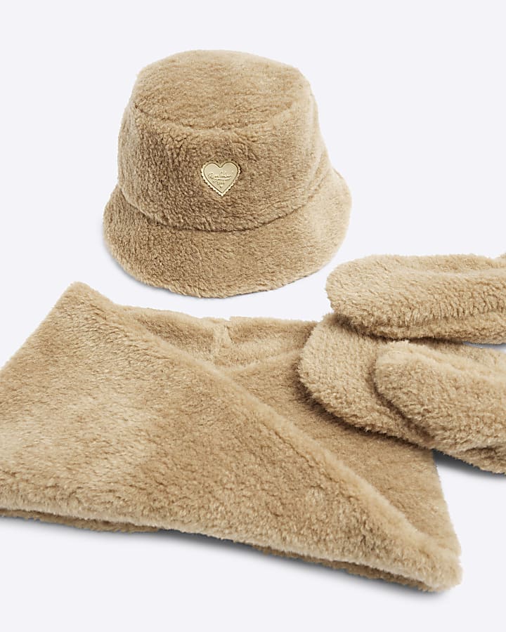 Girls Cream Borg Bucket Hat Bundle