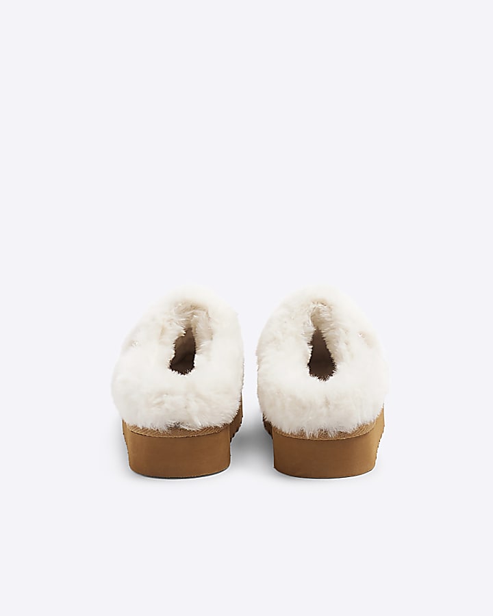 Girls Beige Faux Fur Closed Toe Slippers