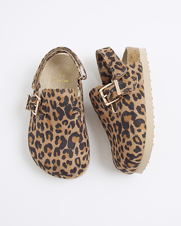 Mini girls brown leopard buckle clogs