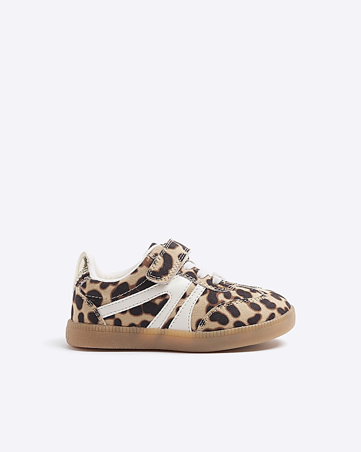 Mini girls brown leopard print trainers River Island