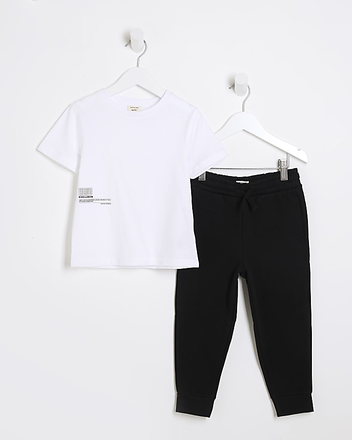 Mini boys white t-shirt and joggers set