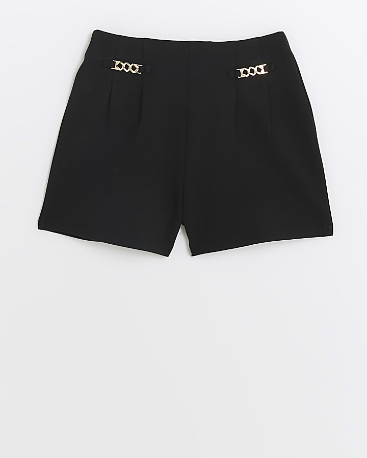 Girls black pleated chain shorts