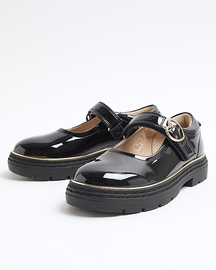 Girls black patent heart buckle shoes