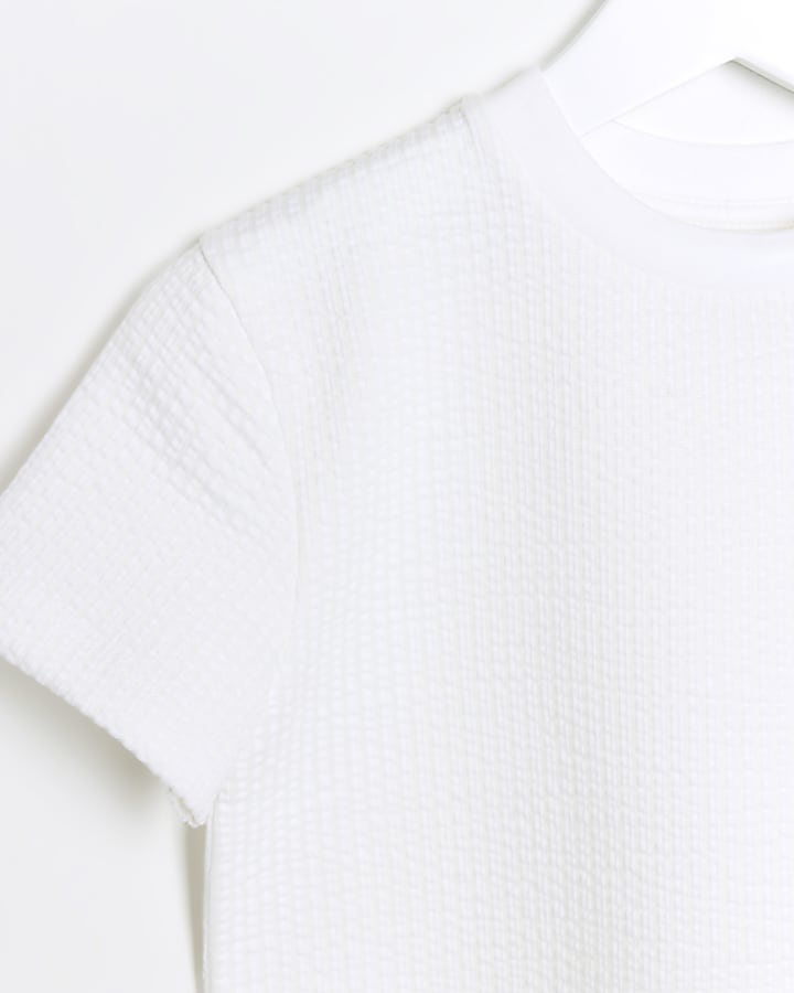 Mini boys white seersucker t-shirt