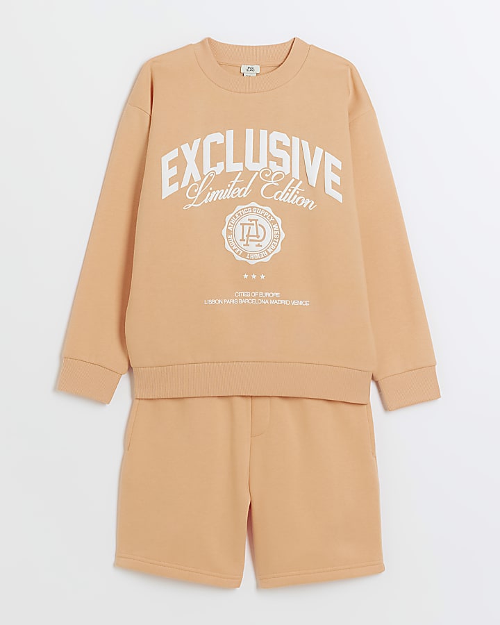 coral graphic sweatshirt and shorts set