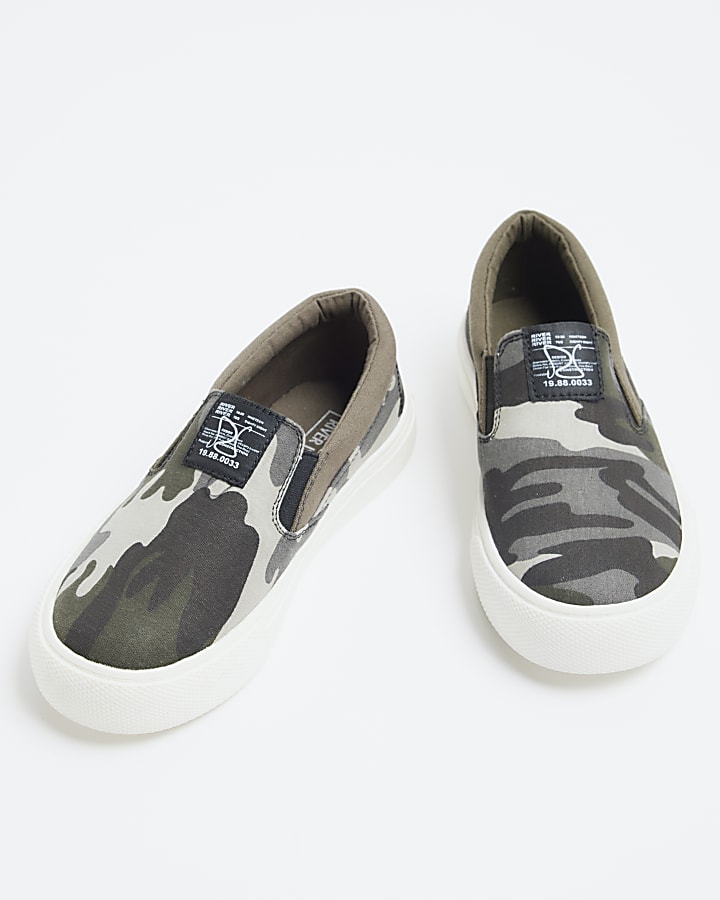 Boys khaki canvas camo slip on trainers