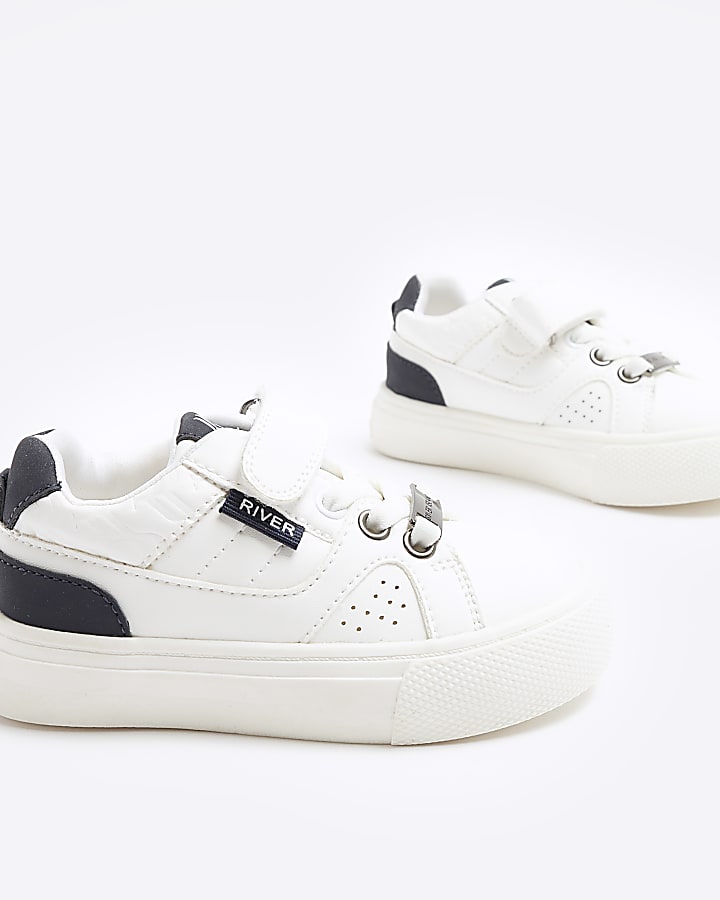 Mini boys white monochrome trainers