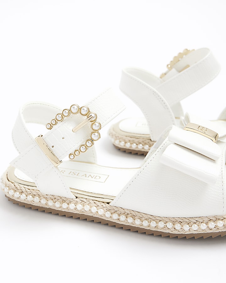 Girls white pearl trim bow sandals