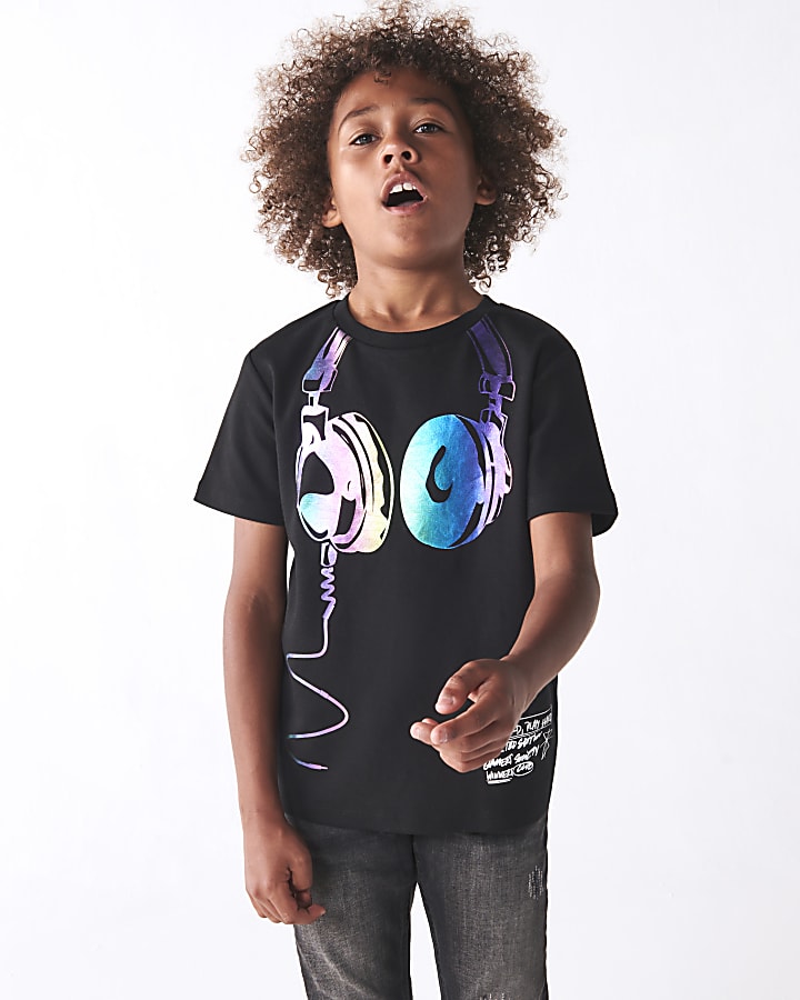 Boys black headphones graphic t-shirt