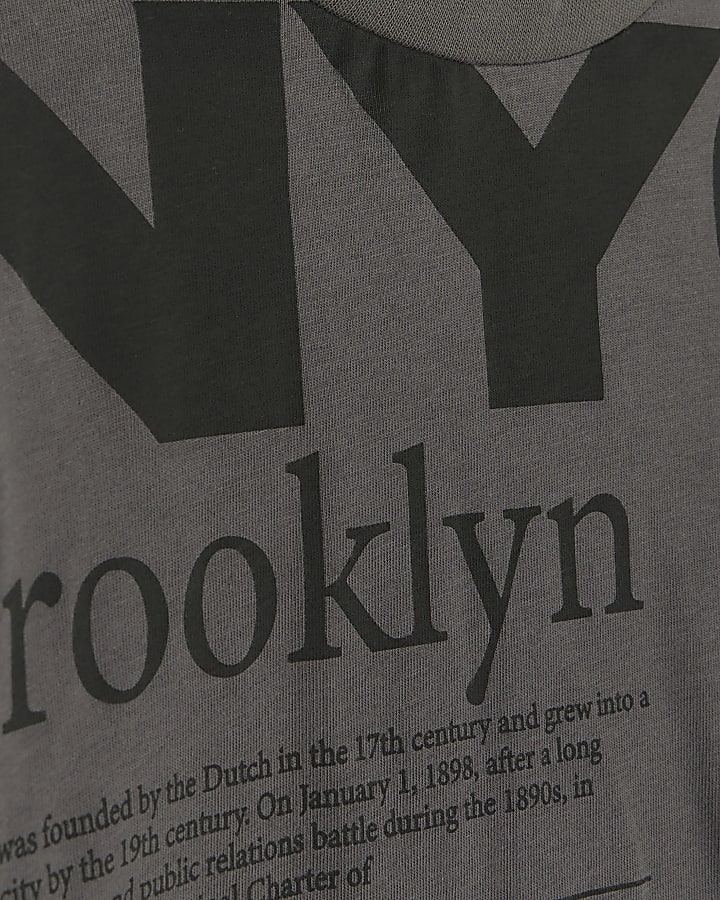 Boys grey New York long sleeve t-shirt