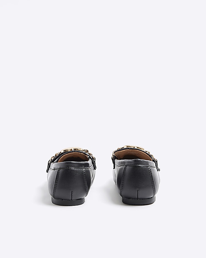 Girls black heart chain loafers