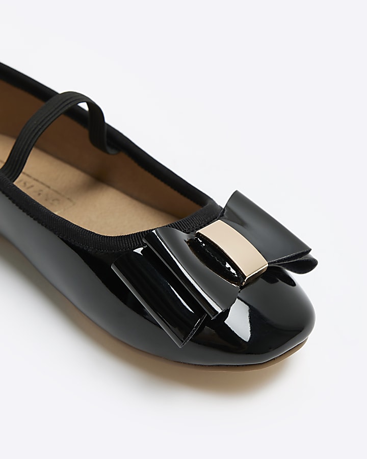 Girls black patent bow ballet pumps