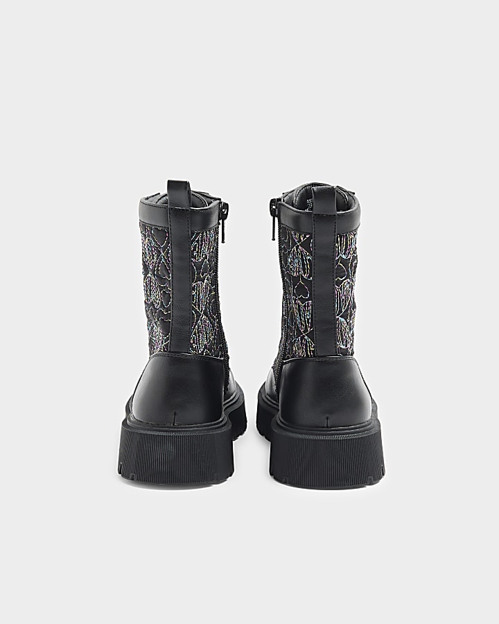 Girls black heart stitch chunky boots